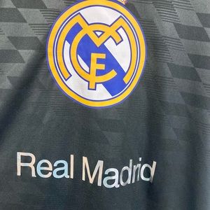 Real Madrid Jersey #7  Ronaldo,  Large. New. Official Licensed From Real Madrid